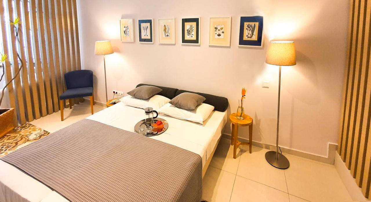 Mediterraneo Suite Home レティムノ エクステリア 写真