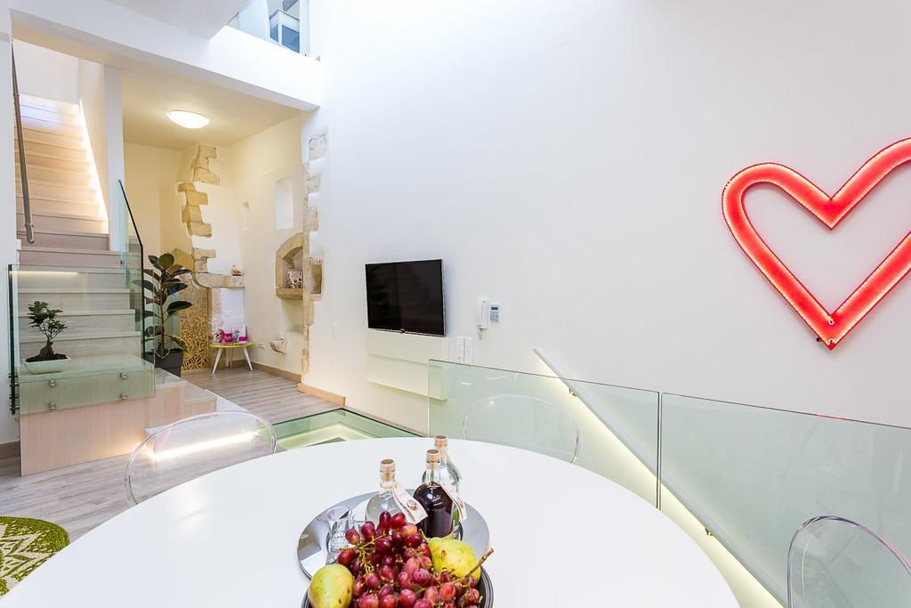 Mediterraneo Suite Home レティムノ エクステリア 写真